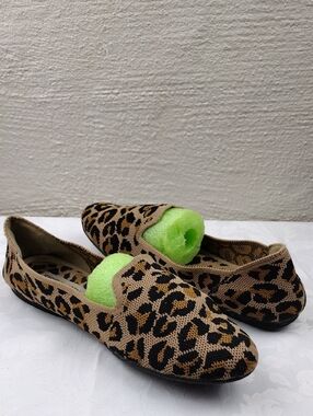 Steve Madden Tan Classic Leopard Print Fabric Upper Almond Toe Slip On Flat Shoe